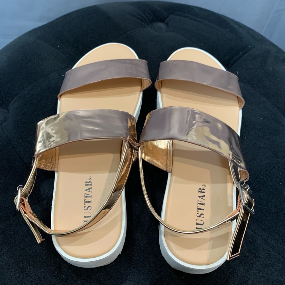 JustFab Rose Gold Platform Sandals, size 6 - Picture 3 of 9